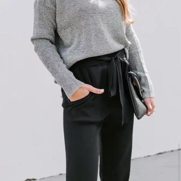 VICI CONFIDENTIAL POCKETED TIE
TROUSERS - BLACK - Picture 9 of 9